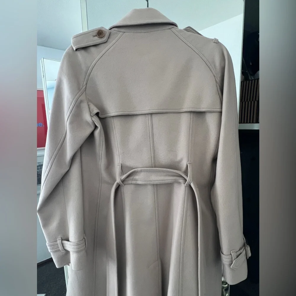Burberry Beige Trench Coat Double-Breasted - Picture 2 of 13